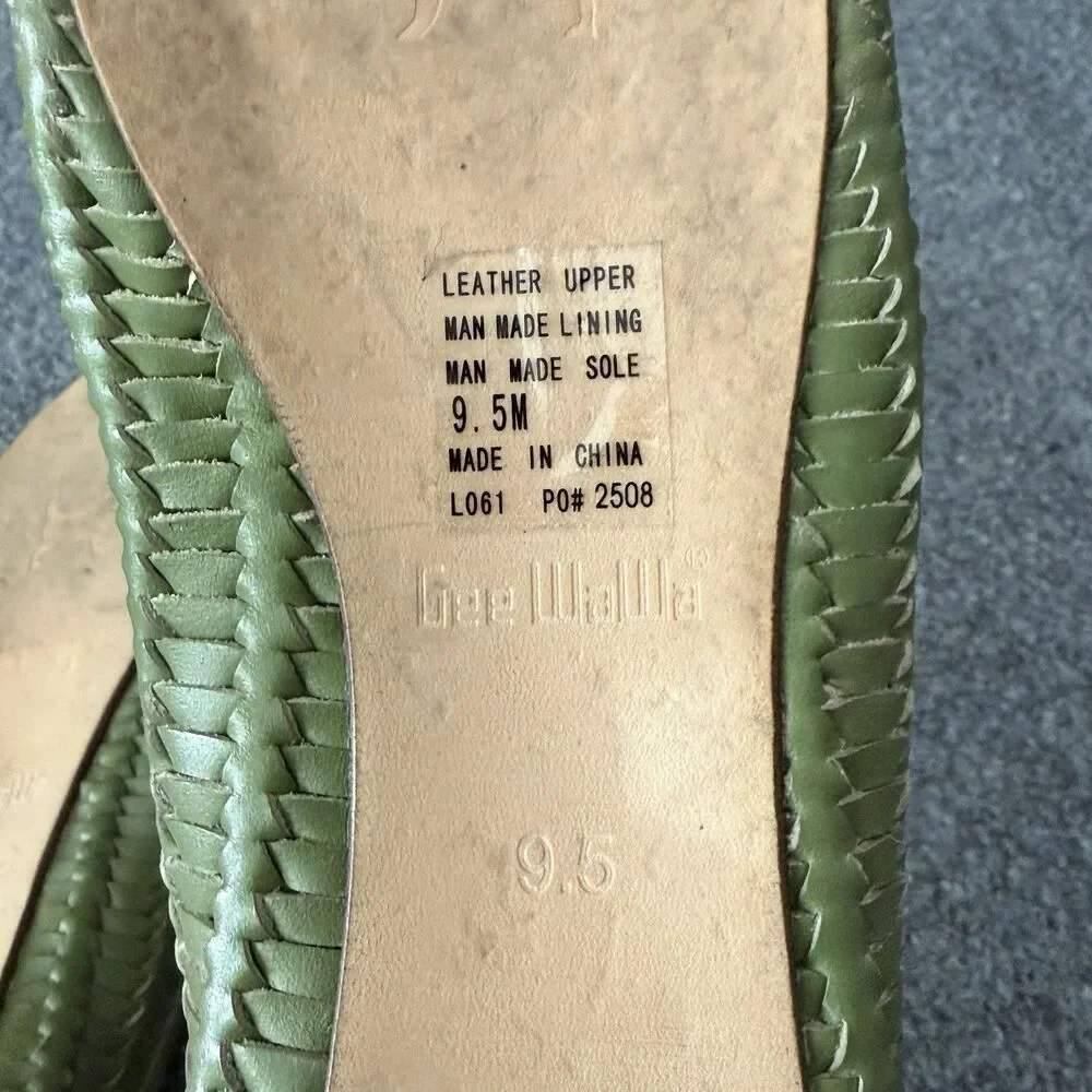 Gee WaWa Olive Green Woven Leather Round Toe Ballet Flats Comfort Shoes 9.5